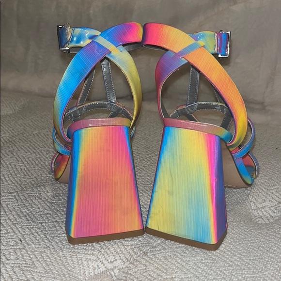 Gianni Bini thick heel wedges - Picture 3 of 5